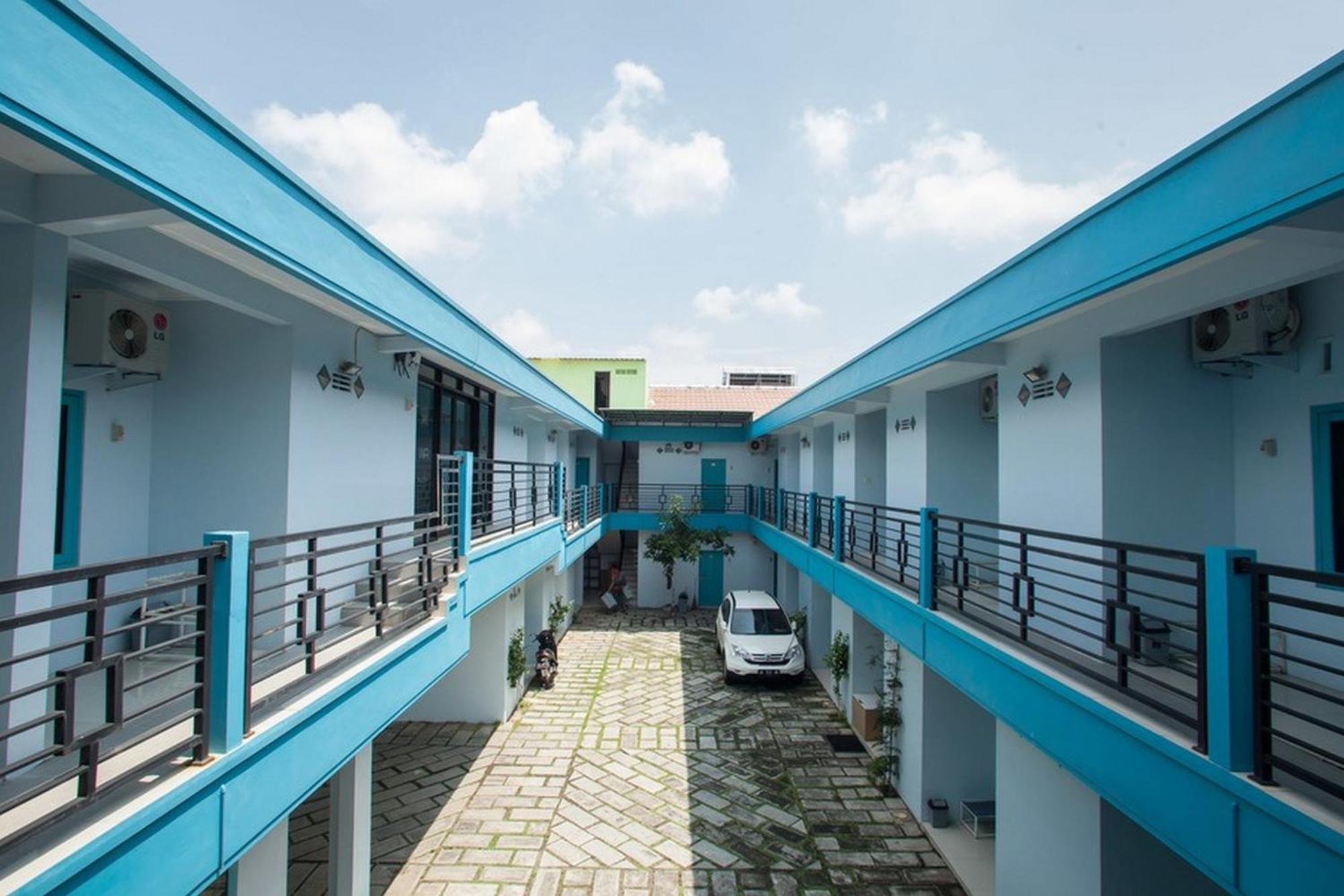 Reddoorz Syariah At Kartohardjo Madiun Ξενοδοχείο Εξωτερικό φωτογραφία